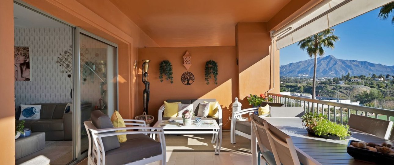 Wiederverkauf - apartment - Estepona - Atalaya