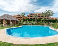 Wiederverkauf - apartment - Estepona - Atalaya