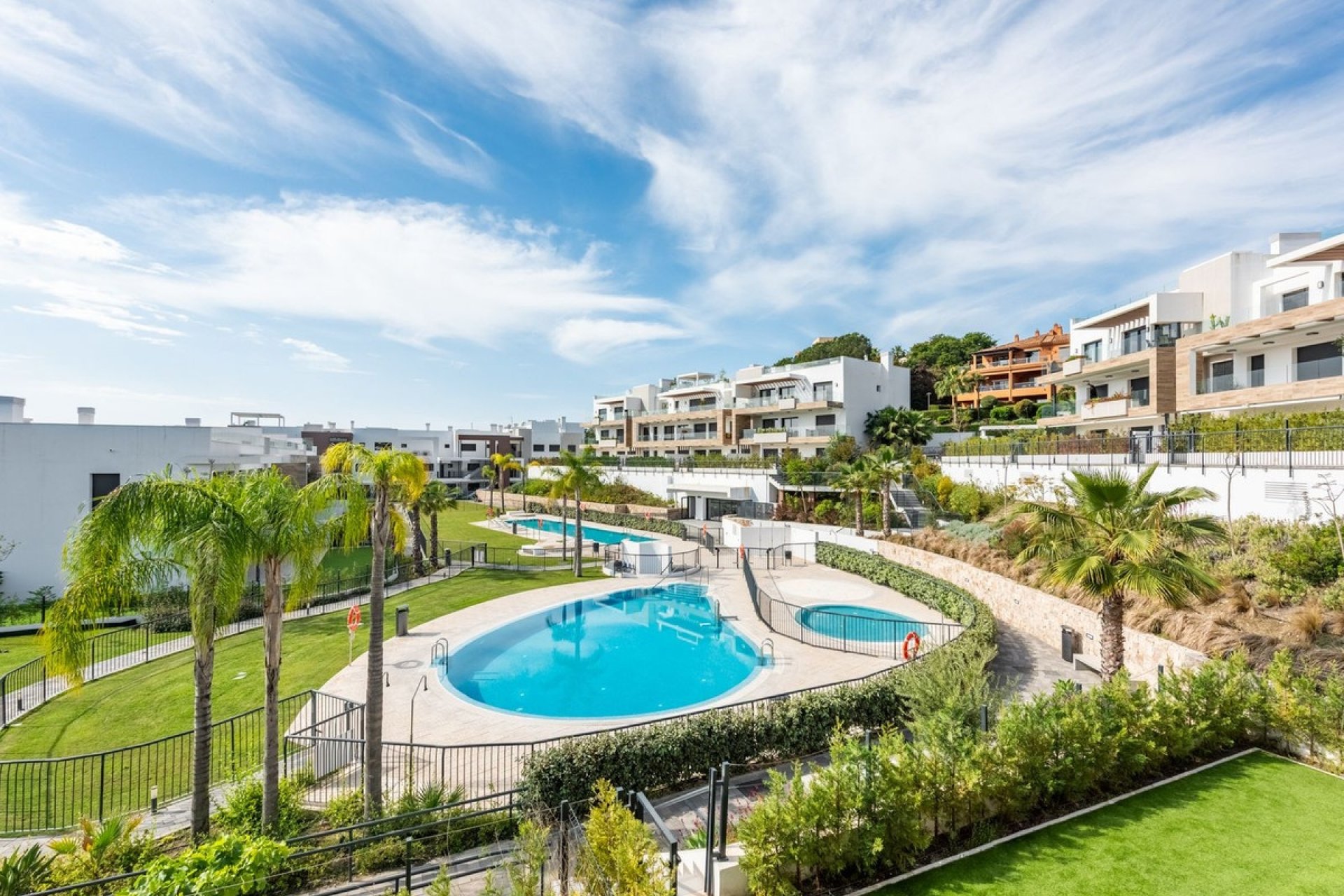 Wiederverkauf - apartment - Estepona - Atalaya