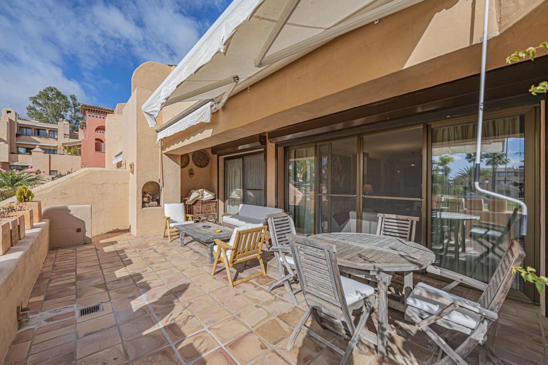 Wiederverkauf - apartment - Estepona - Atalaya