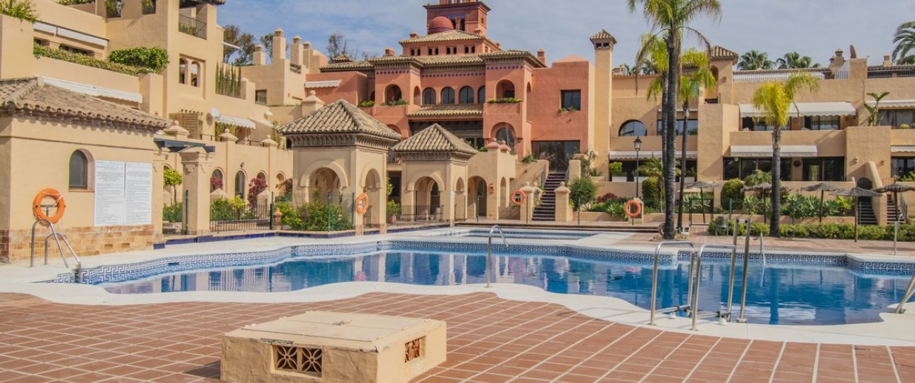 Wiederverkauf - apartment - Estepona - Atalaya