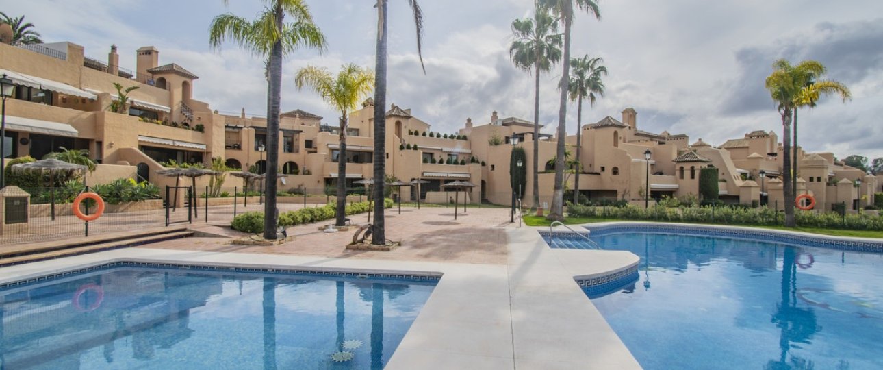 Wiederverkauf - apartment - Estepona - Atalaya