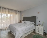 Wiederverkauf - apartment - Estepona - Atalaya