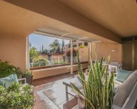 Wiederverkauf - apartment - Estepona - Atalaya