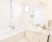 Wiederverkauf - apartment - Estepona - Atalaya
