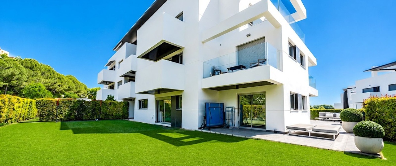 Wiederverkauf - apartment - Estepona - Atalaya