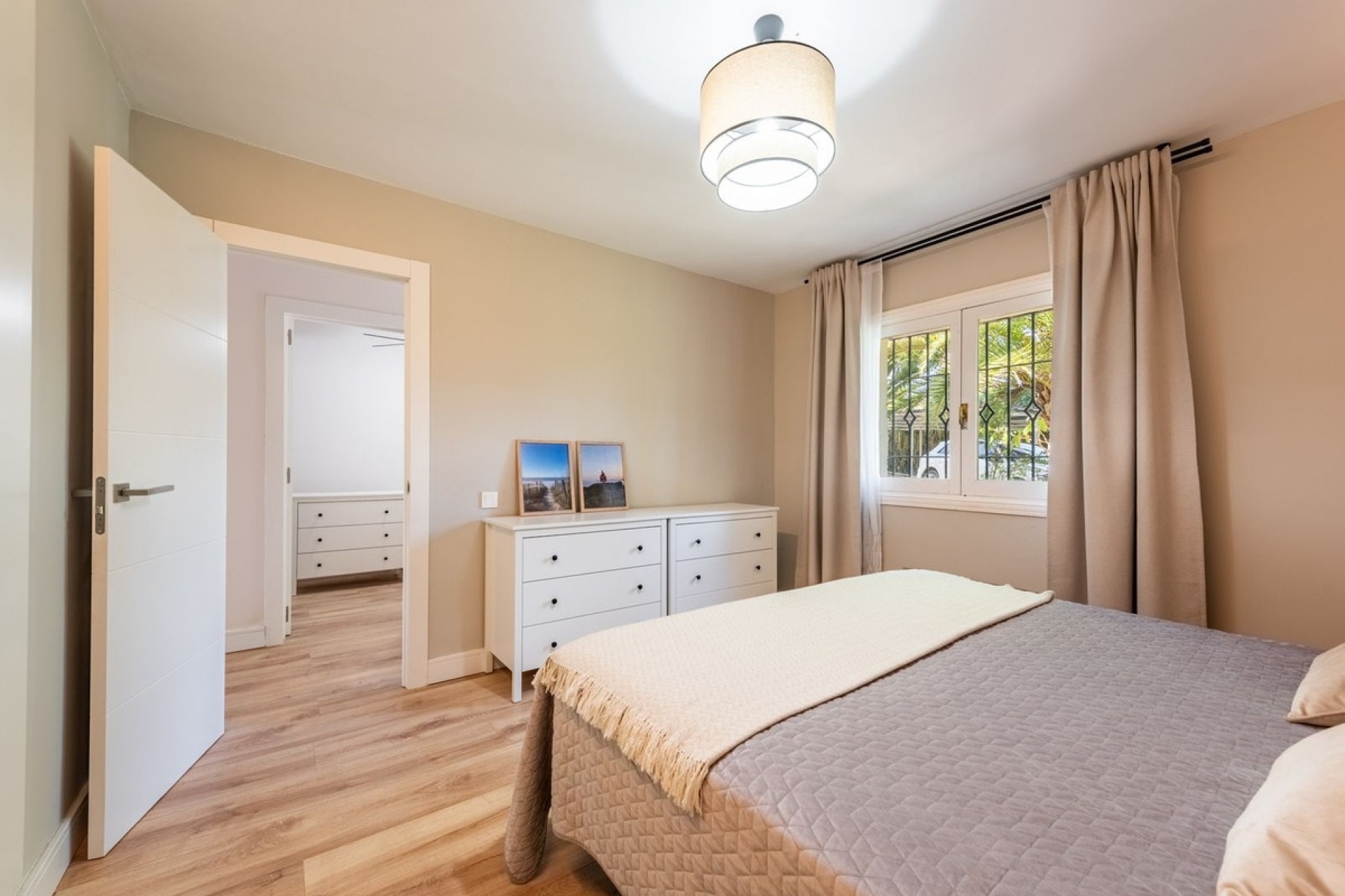 Wiederverkauf - apartment - Estepona - Atalaya