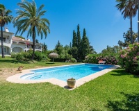 Wiederverkauf - apartment - Estepona - Atalaya