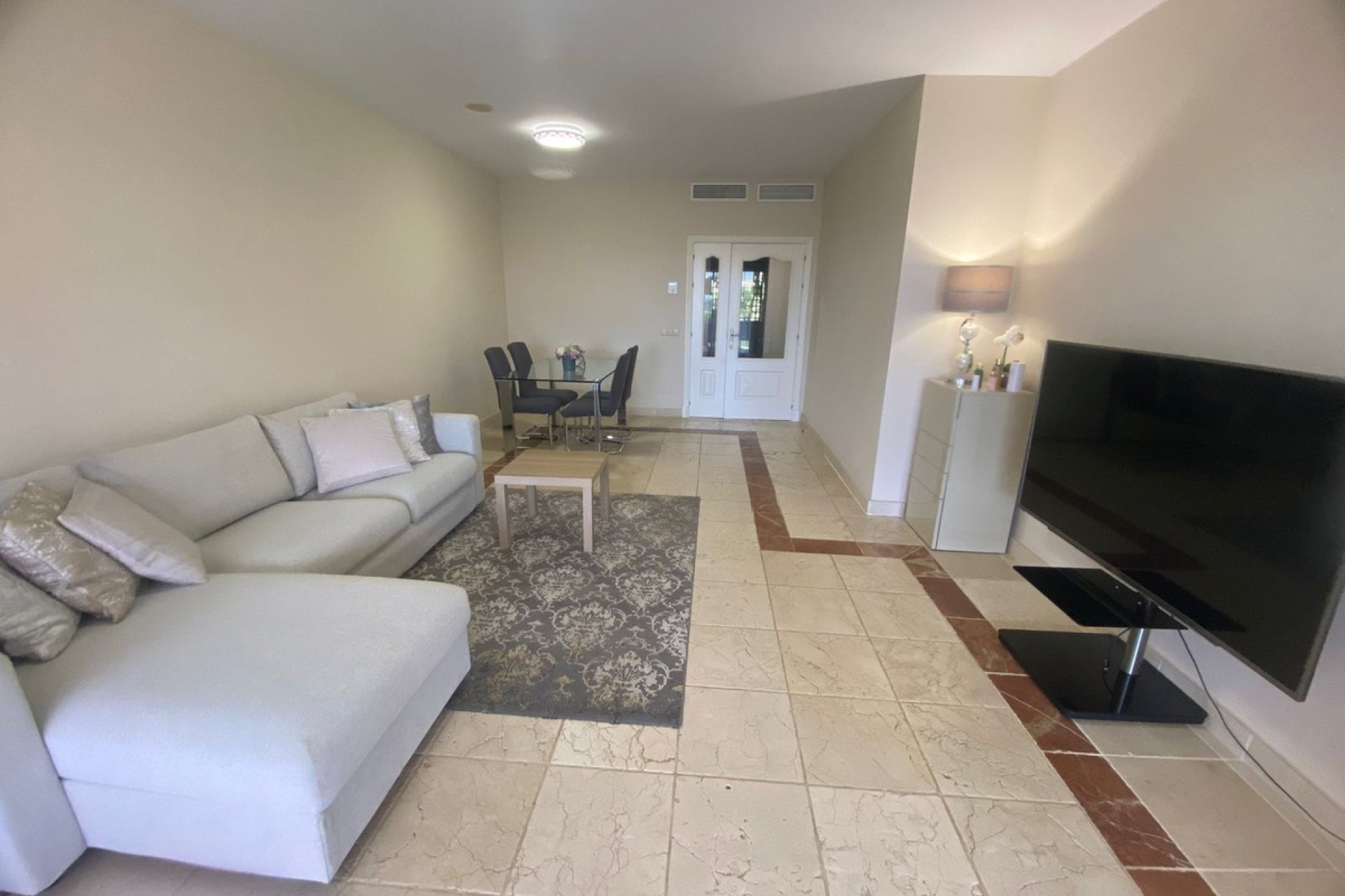Wiederverkauf - apartment - Estepona - Atalaya