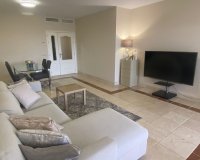 Wiederverkauf - apartment - Estepona - Atalaya