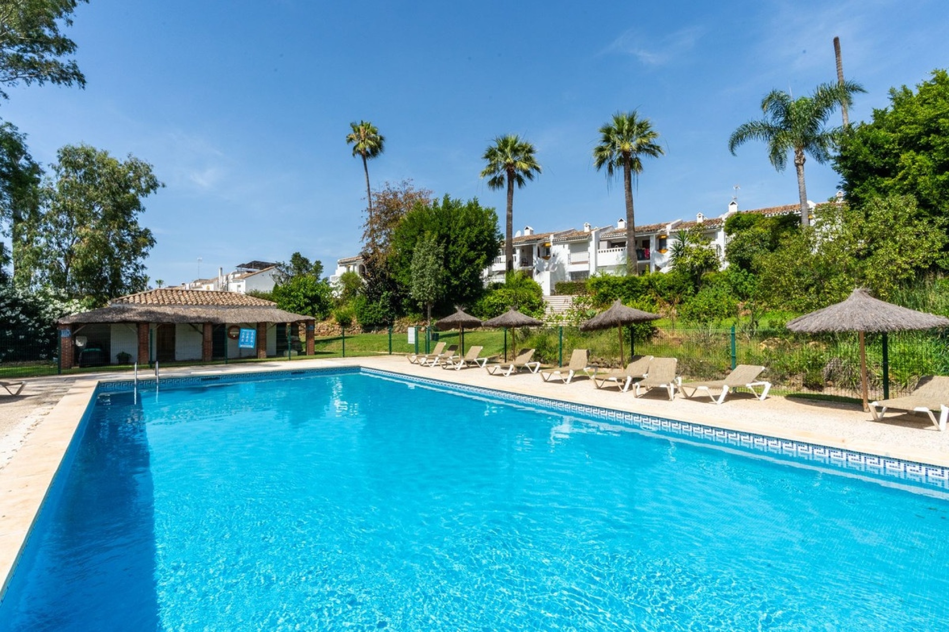 Wiederverkauf - apartment - Estepona - Atalaya