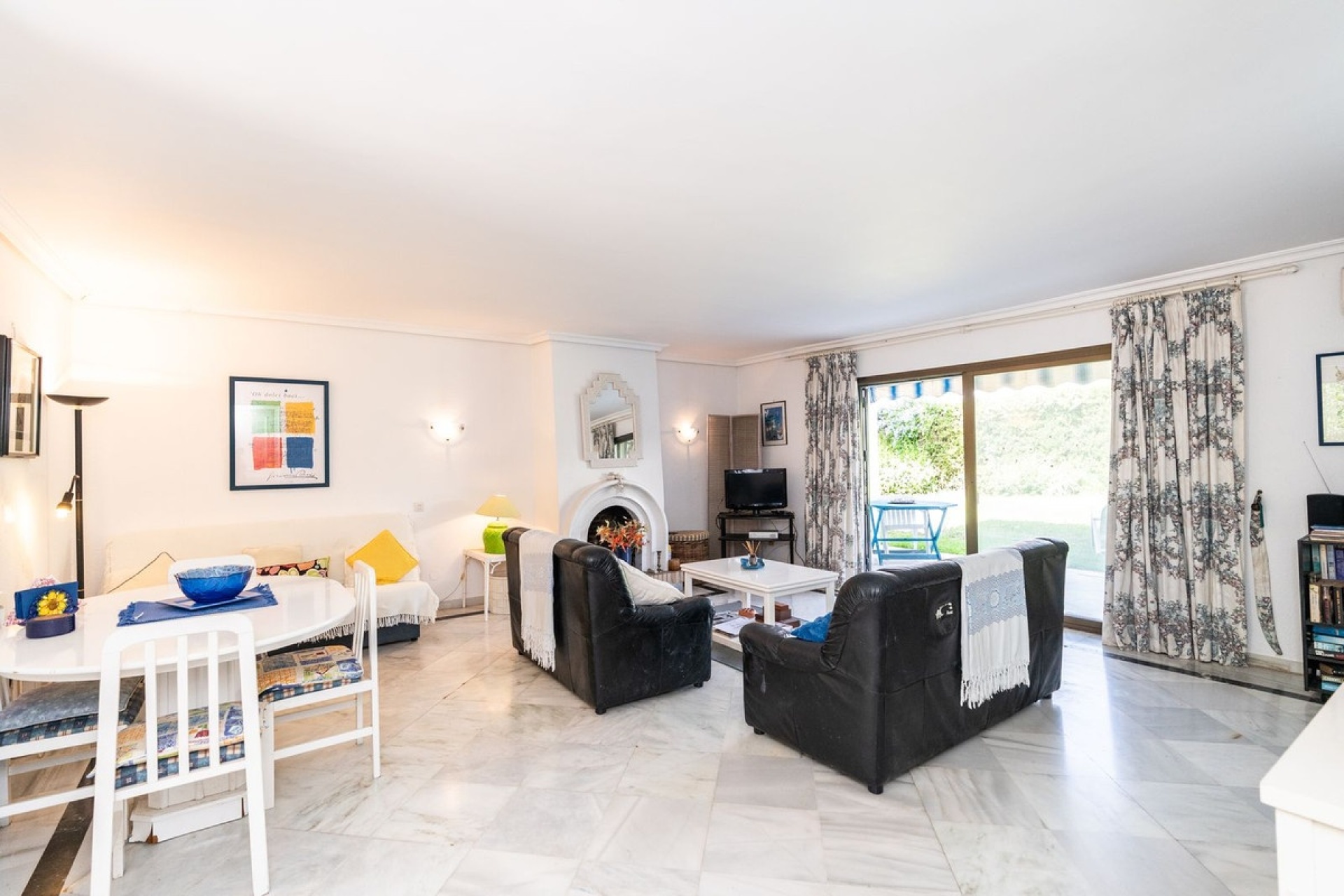Wiederverkauf - apartment - Estepona - Atalaya