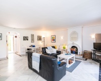Wiederverkauf - apartment - Estepona - Atalaya