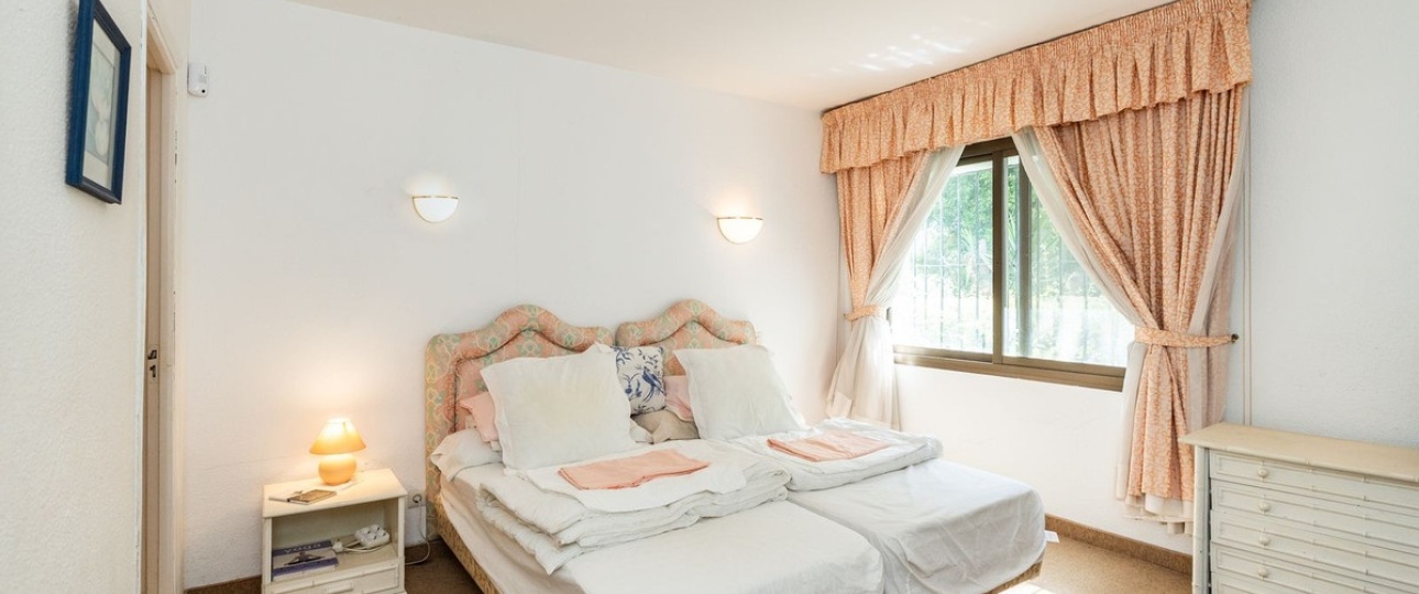 Wiederverkauf - apartment - Estepona - Atalaya