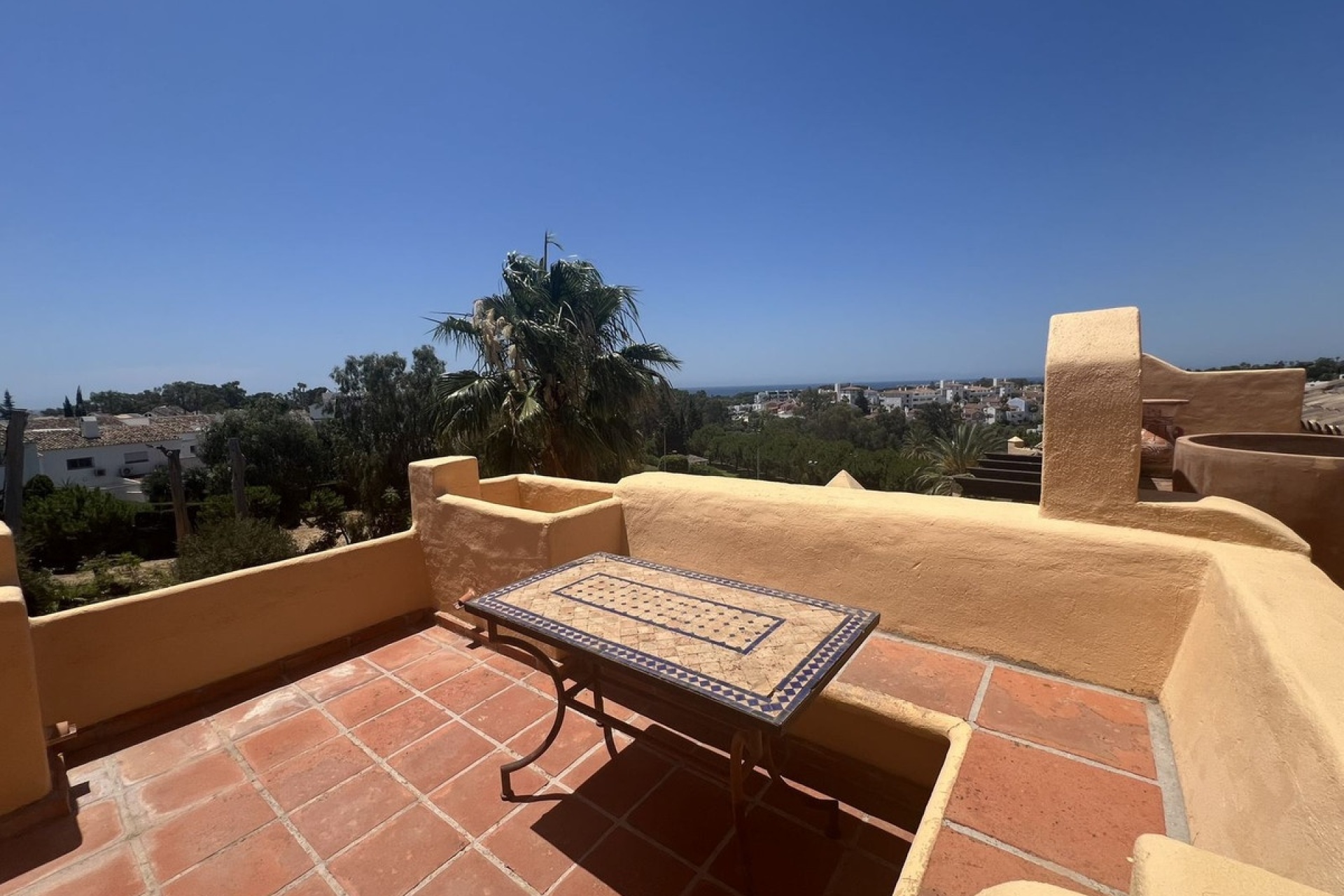 Wiederverkauf - apartment - Estepona - Atalaya