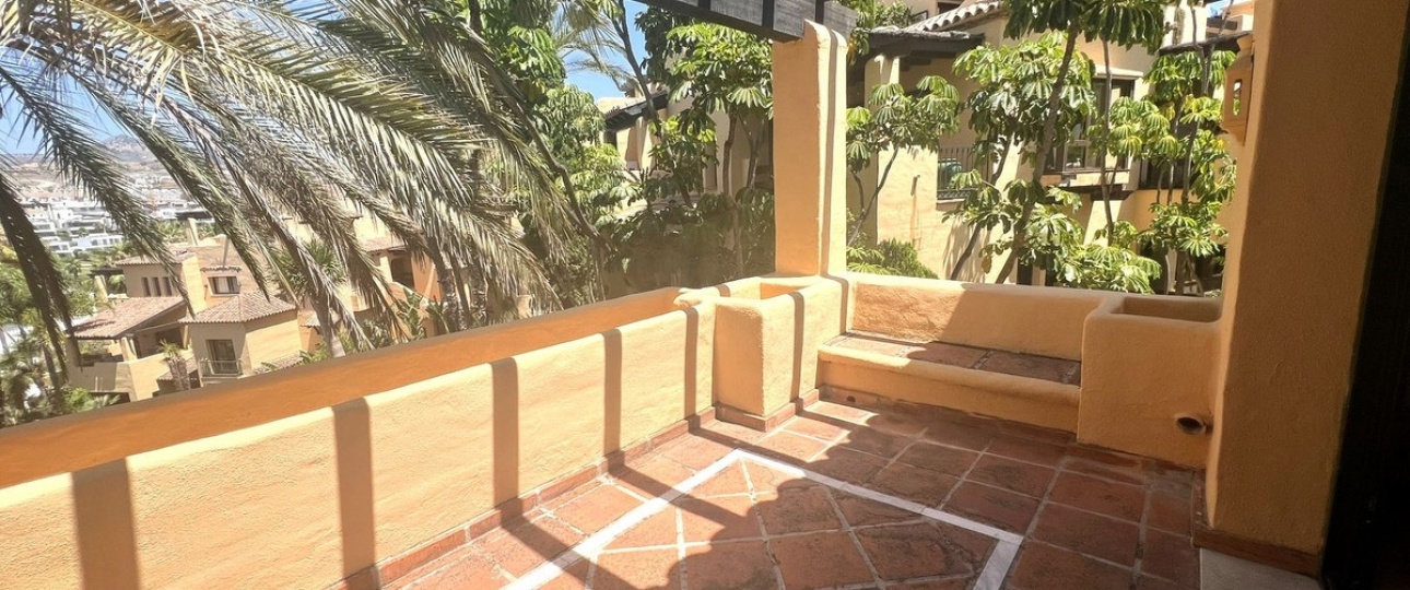 Wiederverkauf - apartment - Estepona - Atalaya