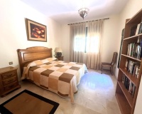 Wiederverkauf - apartment - Estepona - Atalaya