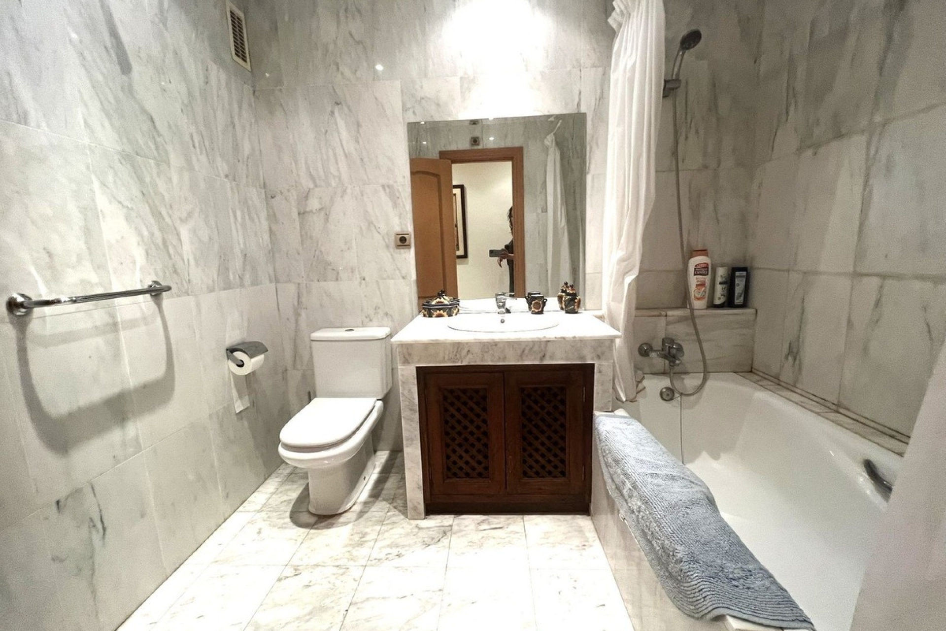 Wiederverkauf - apartment - Estepona - Atalaya