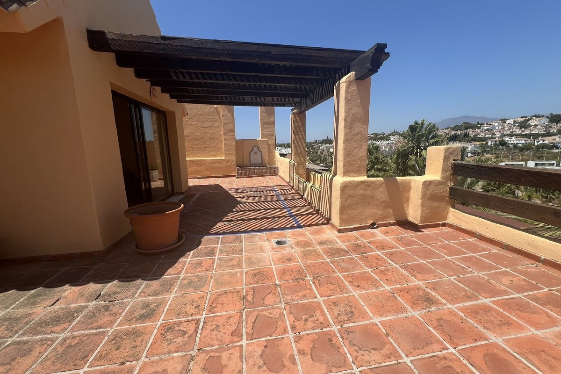 Wiederverkauf - apartment - Estepona - Atalaya
