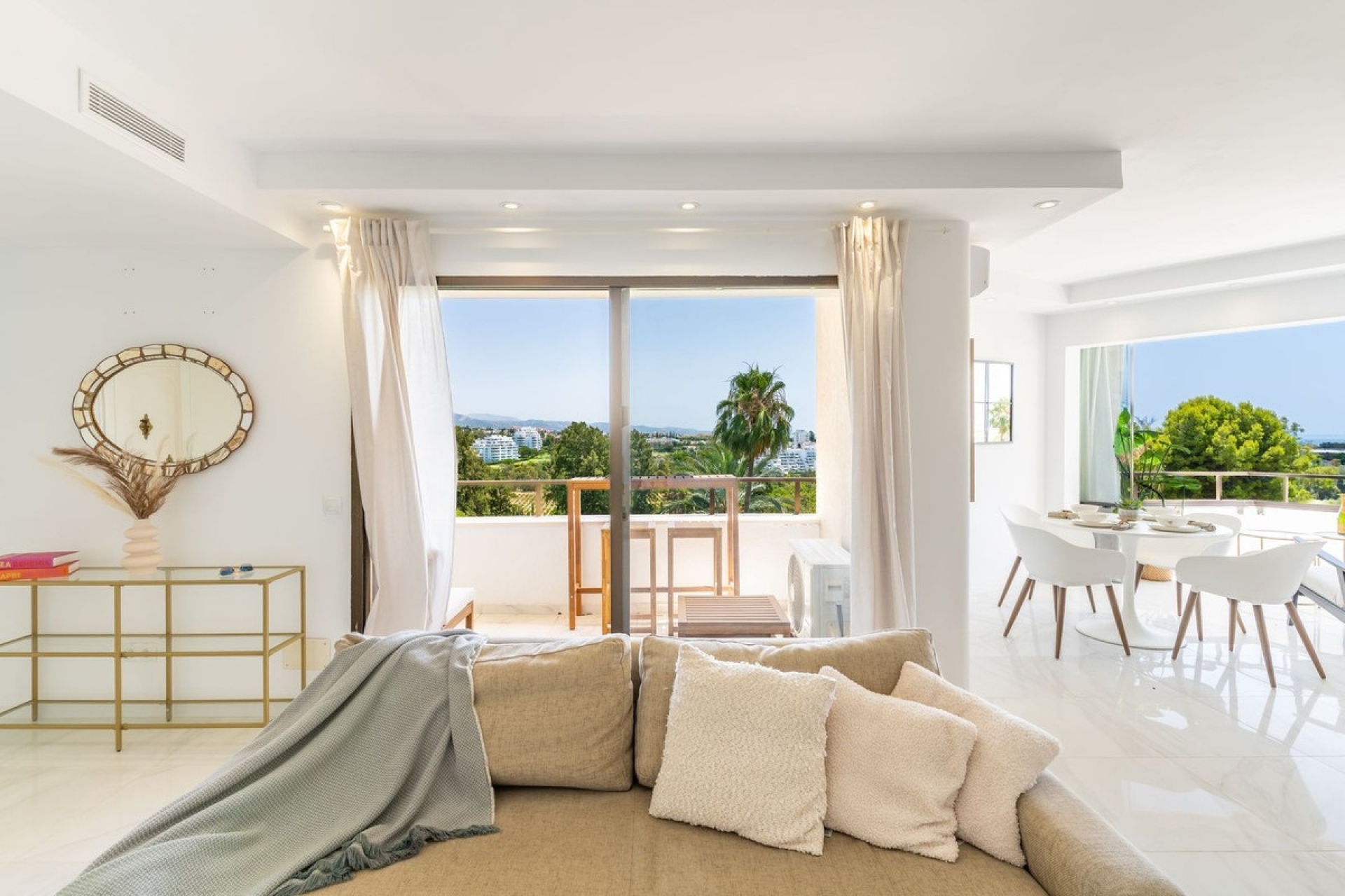 Wiederverkauf - apartment - Estepona - Atalaya