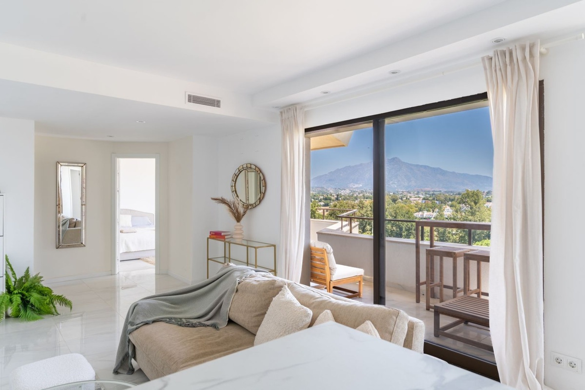 Wiederverkauf - apartment - Estepona - Atalaya