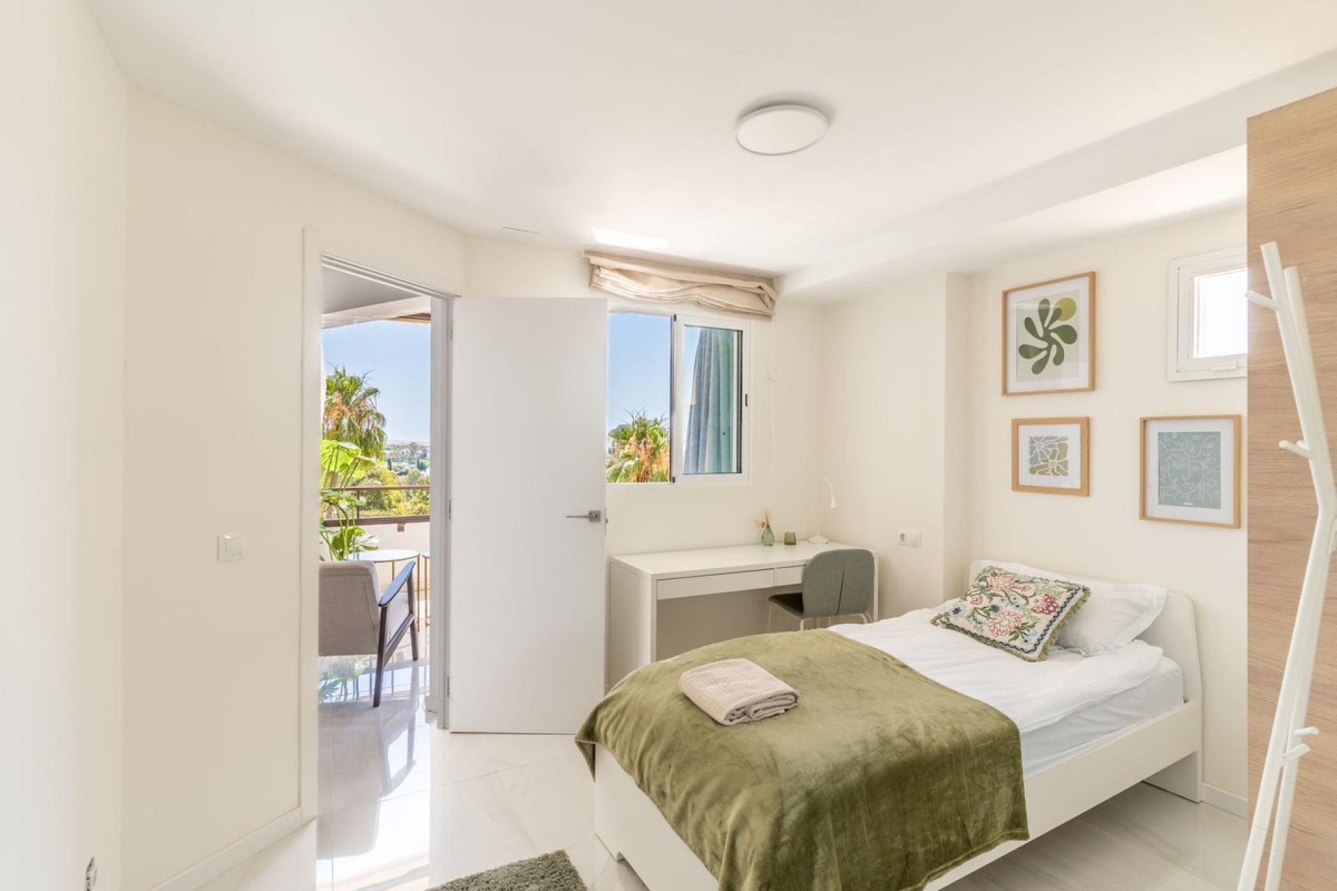 Wiederverkauf - apartment - Estepona - Atalaya