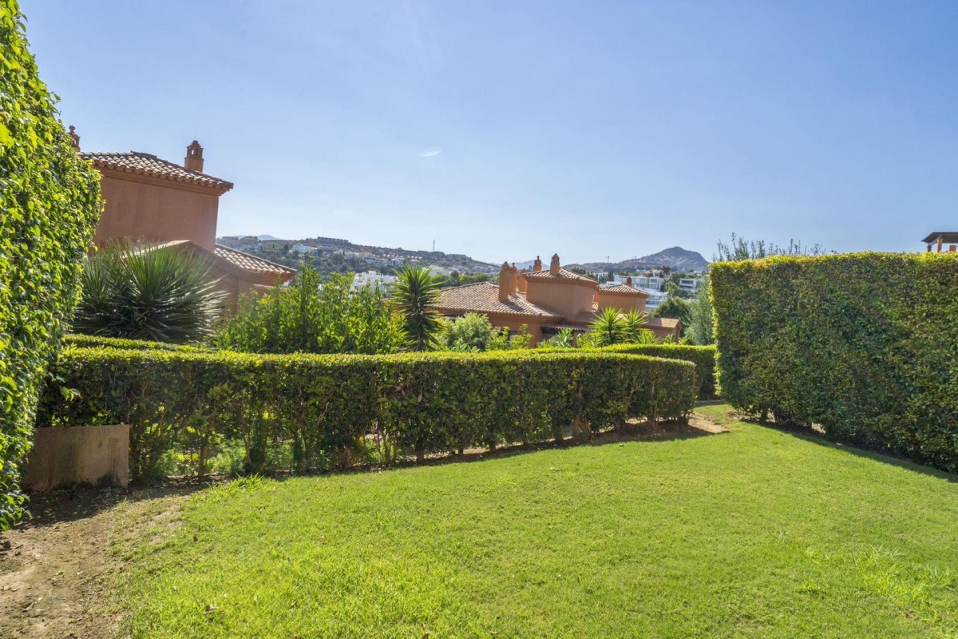 Wiederverkauf - apartment - Estepona - Atalaya
