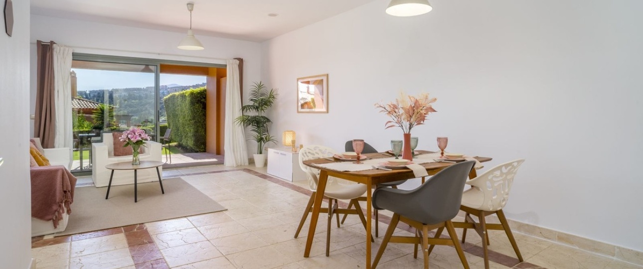 Wiederverkauf - apartment - Estepona - Atalaya