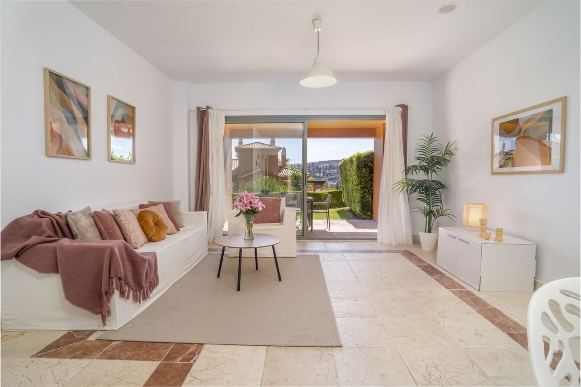 Wiederverkauf - apartment - Estepona - Atalaya