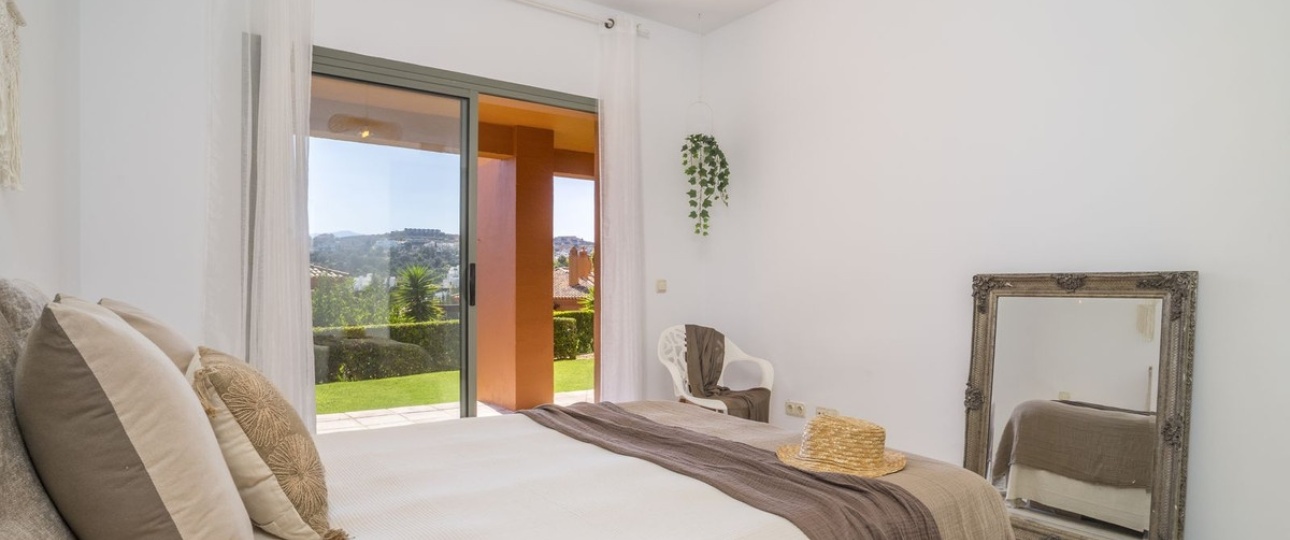 Wiederverkauf - apartment - Estepona - Atalaya