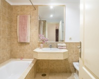 Wiederverkauf - apartment - Estepona - Atalaya