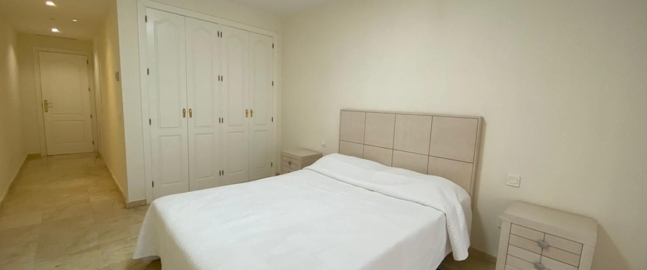 Wiederverkauf - apartment - Estepona - Atalaya