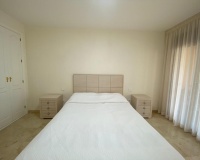 Wiederverkauf - apartment - Estepona - Atalaya