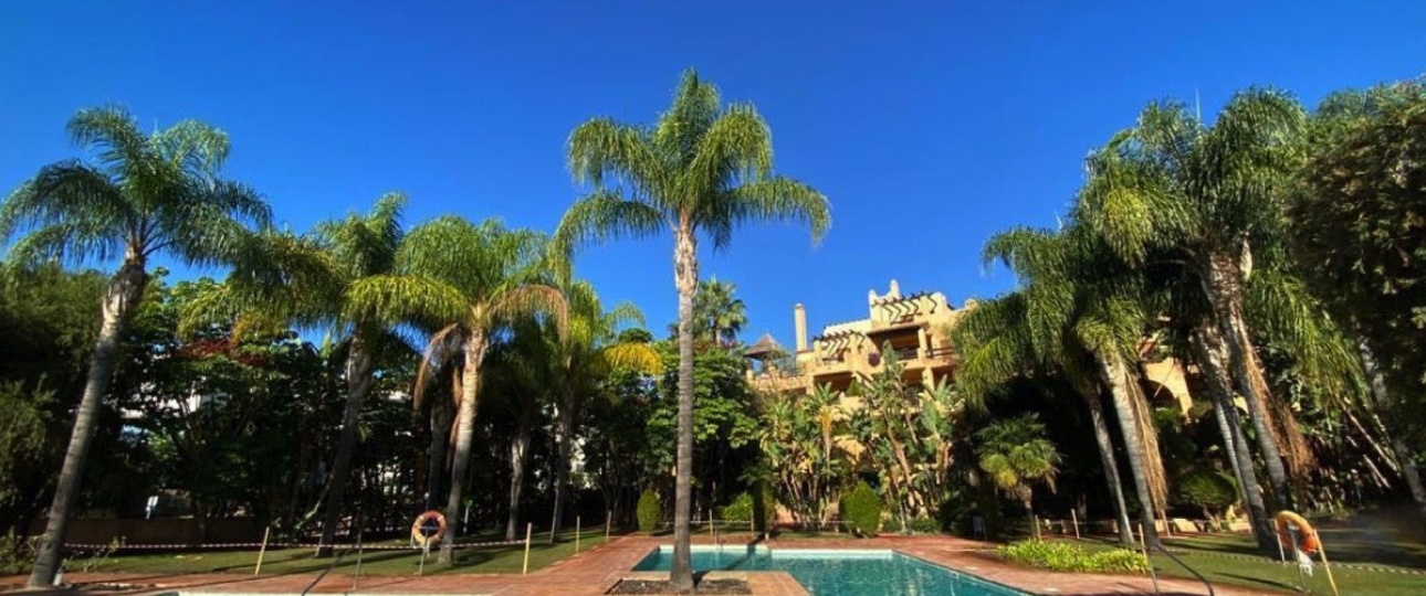Wiederverkauf - apartment - Estepona - Atalaya