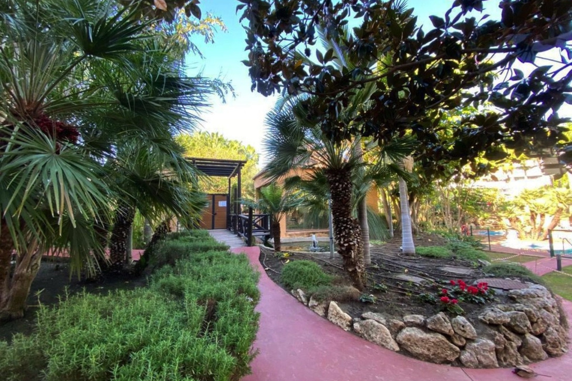 Wiederverkauf - apartment - Estepona - Atalaya