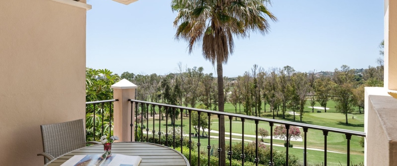 Wiederverkauf - apartment - Estepona - Atalaya