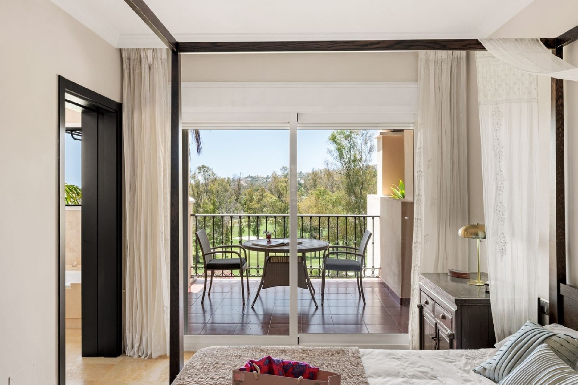 Wiederverkauf - apartment - Estepona - Atalaya