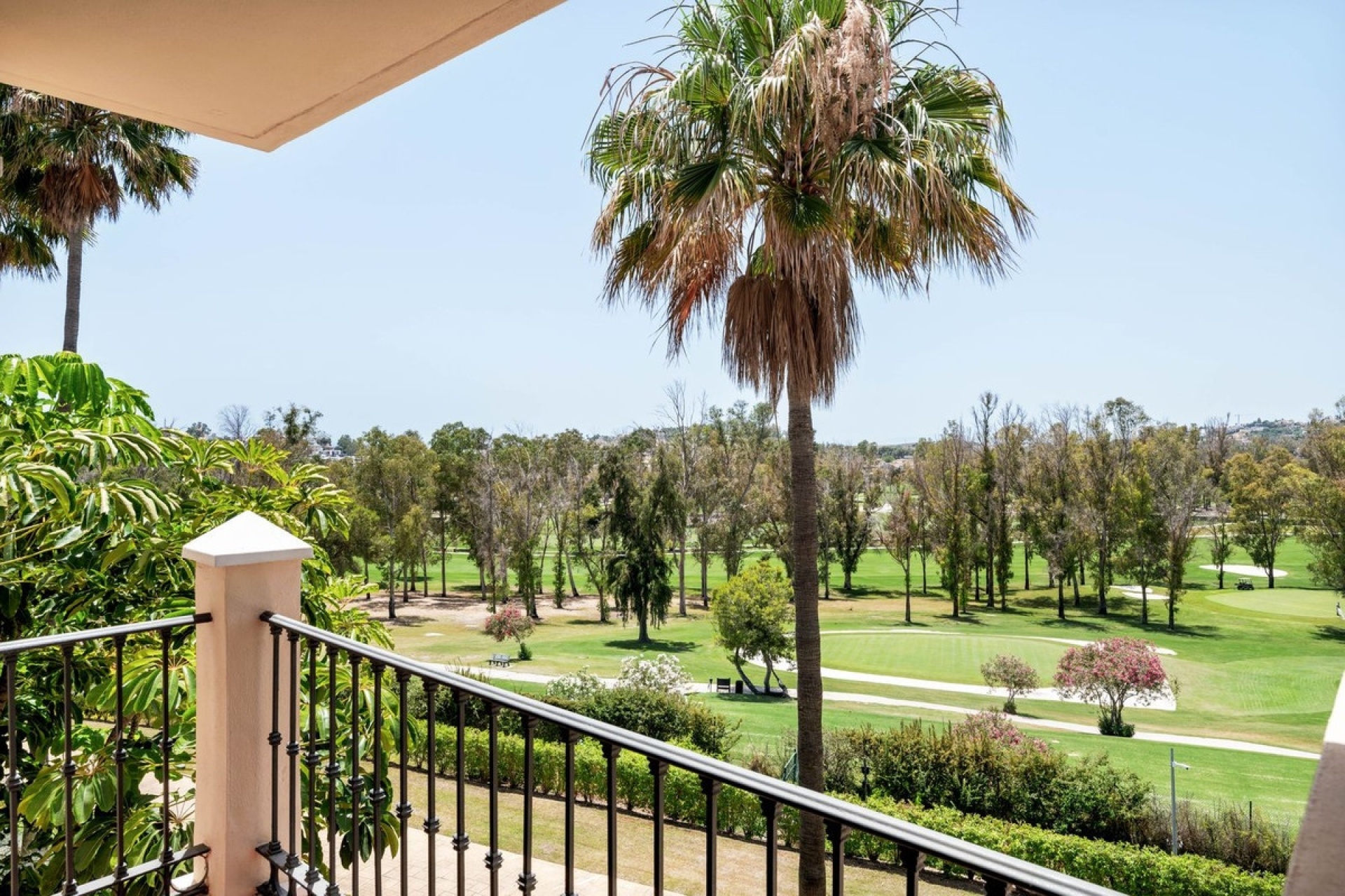 Wiederverkauf - apartment - Estepona - Atalaya