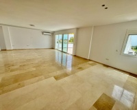 Wiederverkauf - apartment - Estepona - Atalaya