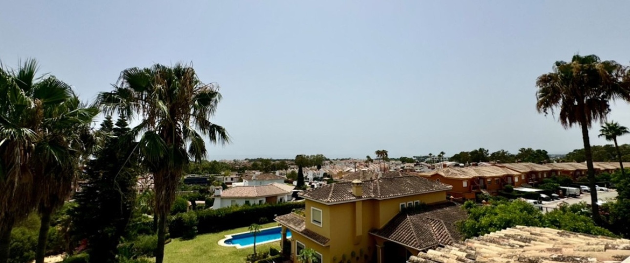 Wiederverkauf - apartment - Estepona - Atalaya