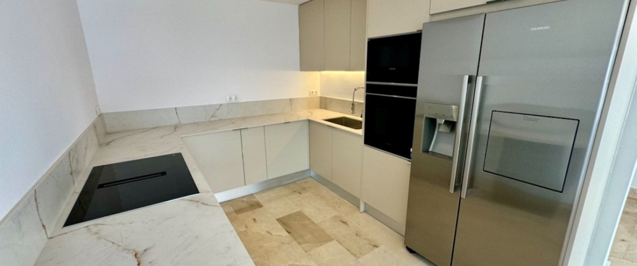 Wiederverkauf - apartment - Estepona - Atalaya