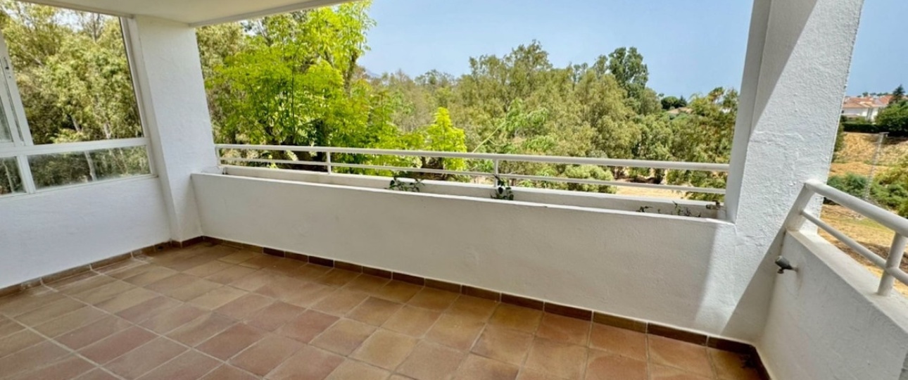 Wiederverkauf - apartment - Estepona - Atalaya