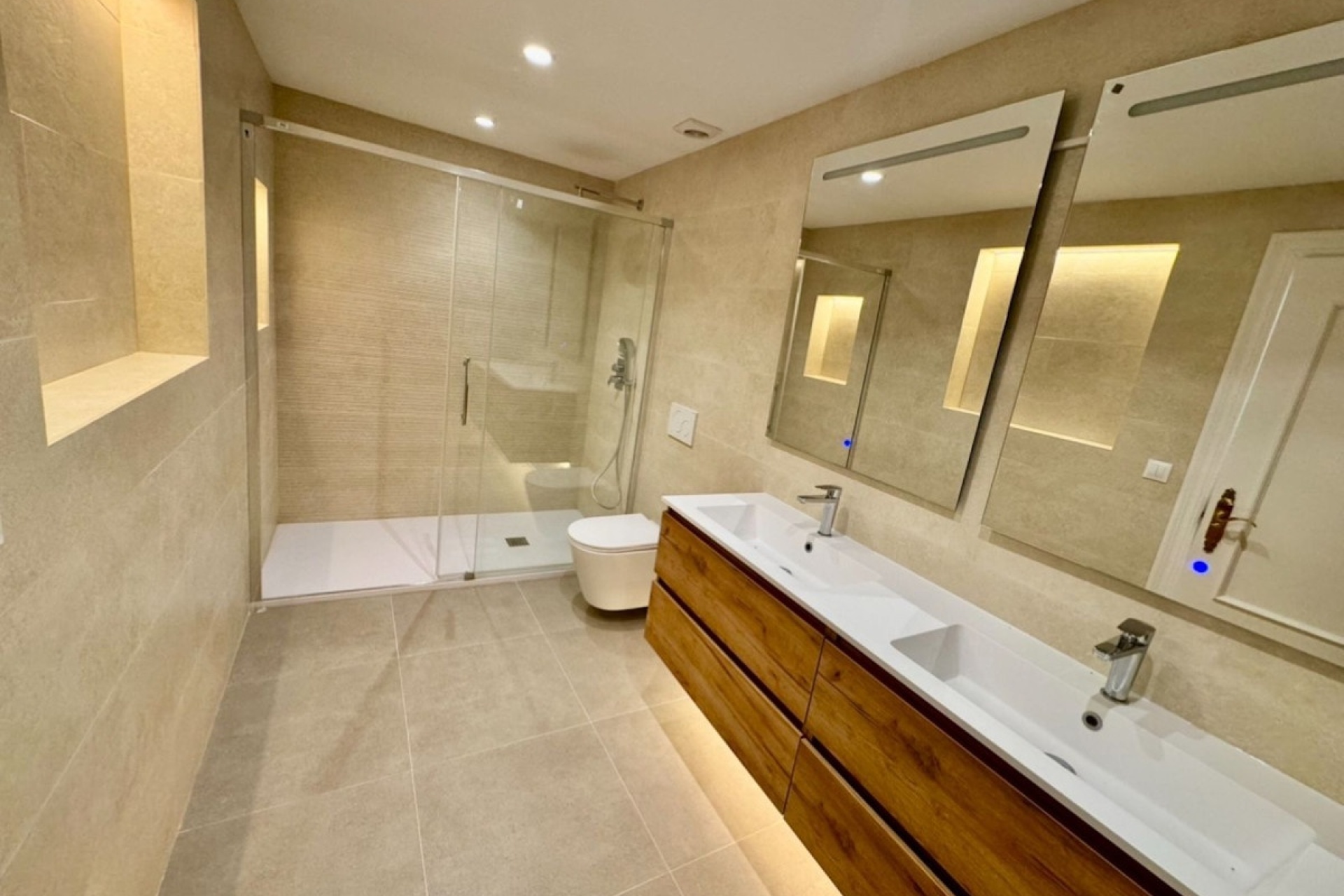 Wiederverkauf - apartment - Estepona - Atalaya