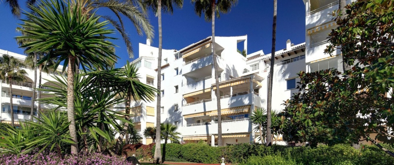 Wiederverkauf - apartment - Estepona - Atalaya