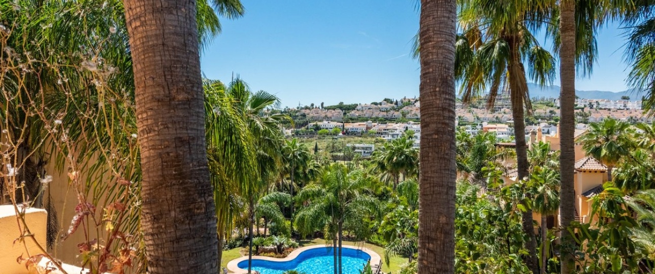 Wiederverkauf - apartment - Estepona - Atalaya