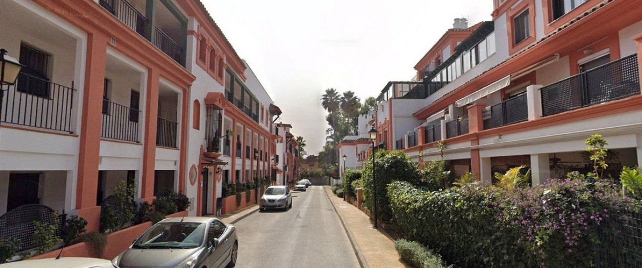 Wiederverkauf - apartment - Estepona - Atalaya