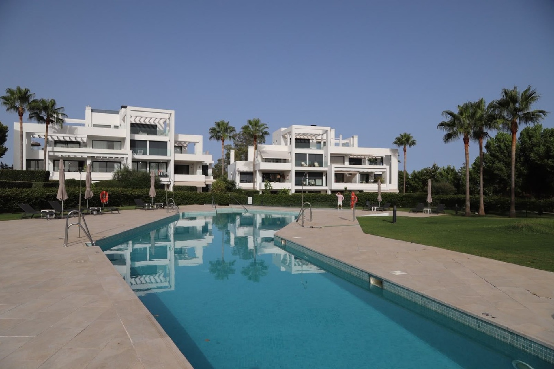 Wiederverkauf - apartment - Estepona - Atalaya