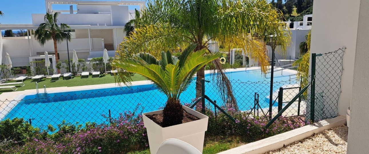Wiederverkauf - apartment - Estepona - Atalaya