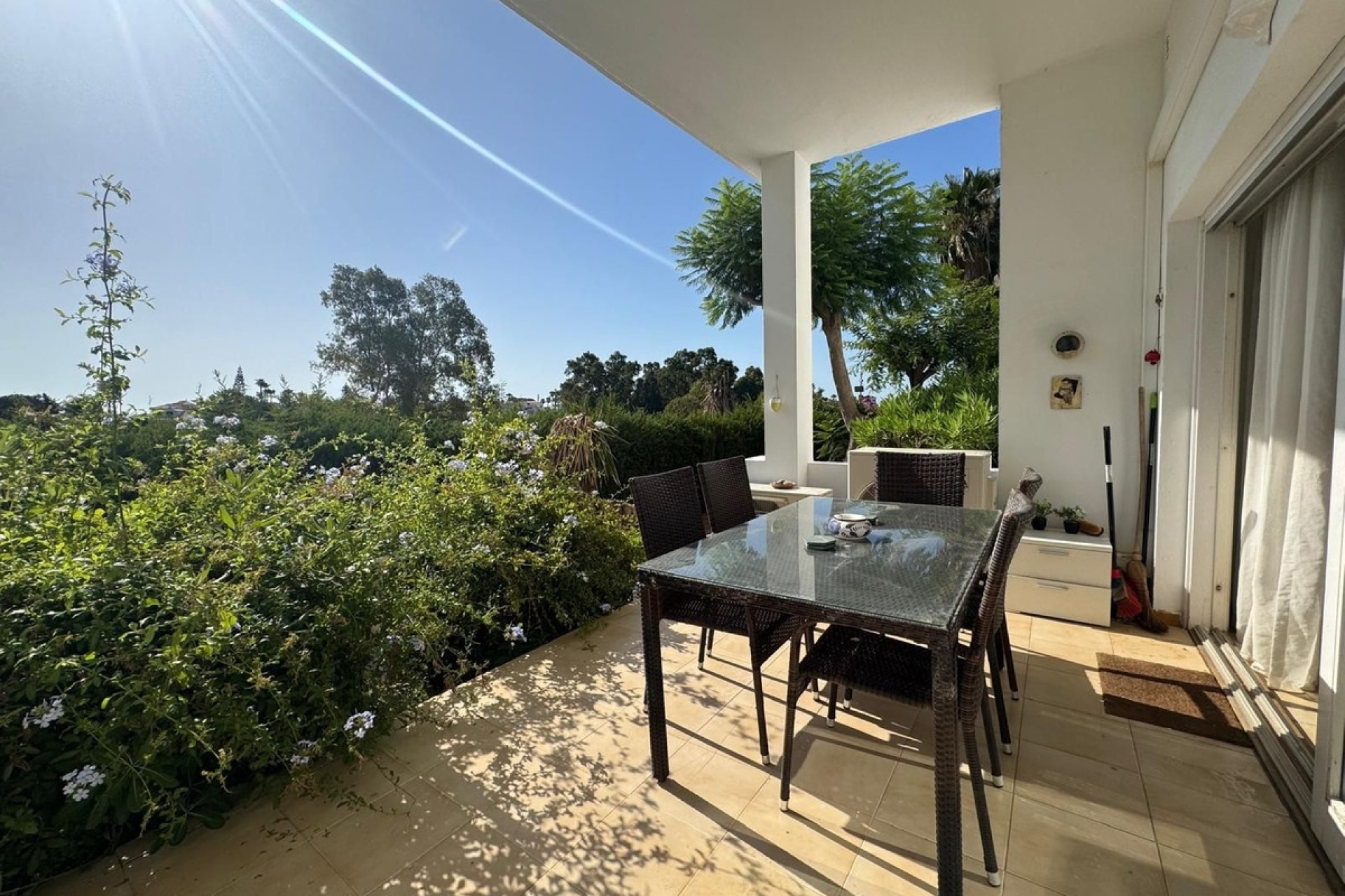 Wiederverkauf - apartment - Estepona - Atalaya