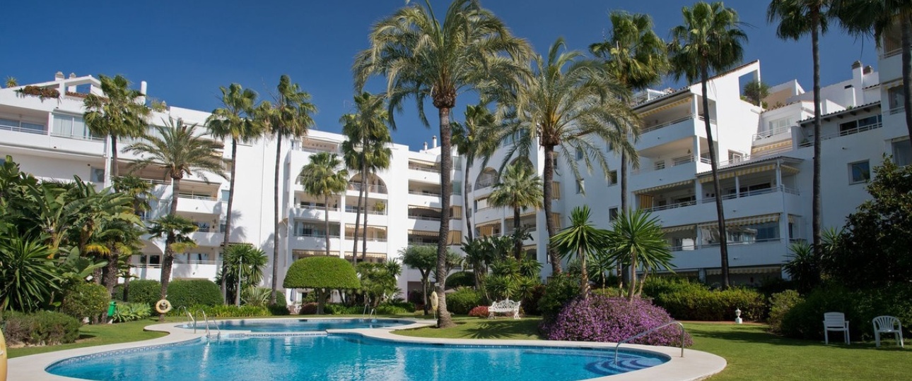 Wiederverkauf - apartment - Estepona - Atalaya